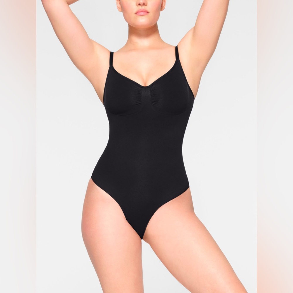 Skims 🖤🖤 Seamless Sculpt Brief Bodysuit Onyx Size M New